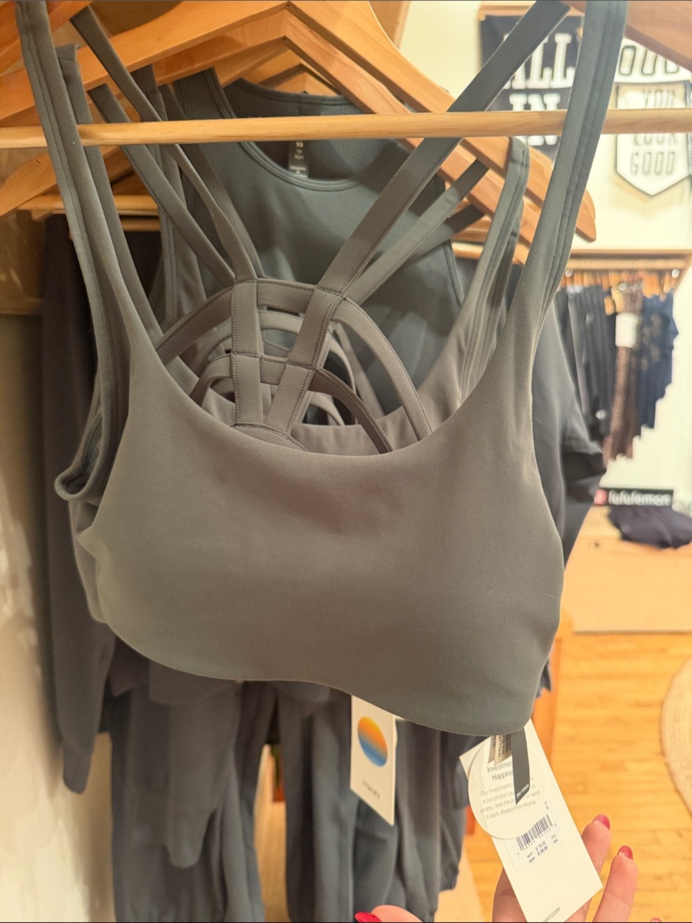 Vuori Yosemite Bra - Agate Green NWT